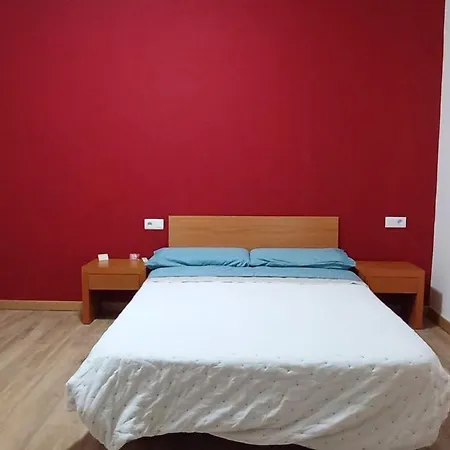 Homestay Habitacions Cal Gueles